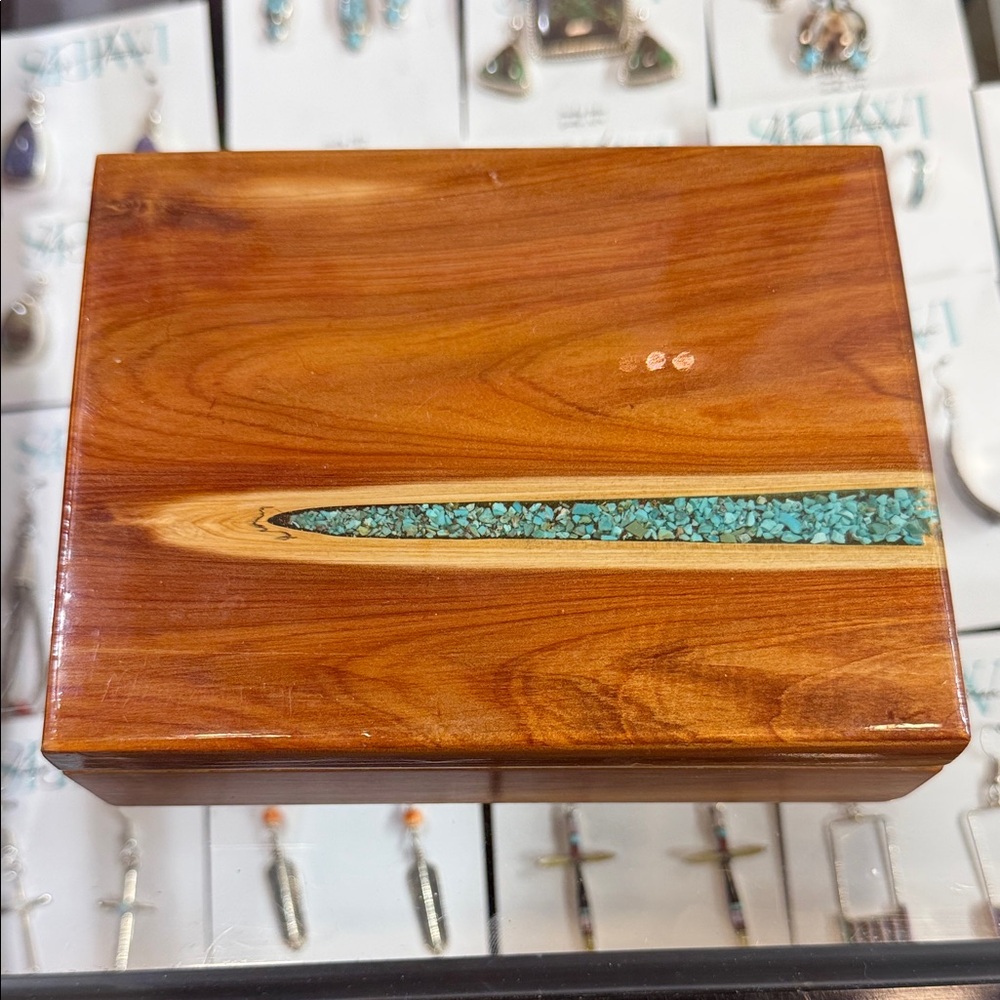 Wooden Box with Turquoise Inlay - Picture 4 of 5